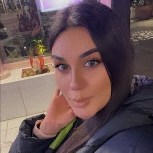 Meet your Posher, Afsoun